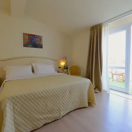 Viscardo Hotel 4*