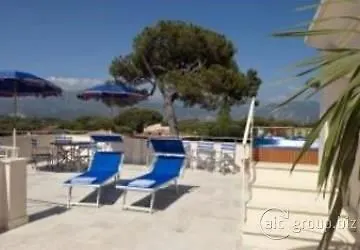 Viscardo Otel Forte dei Marmi