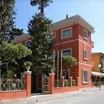فيسكاردو فندق 4*