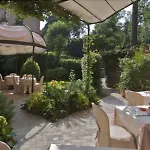 فيسكاردو فندق 4*