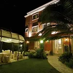 فندق فيسكاردو 4*