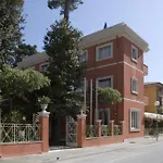 فيسكاردو فندق 4*